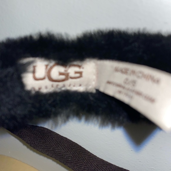 UGG earmuffs - Picture 3 of 3